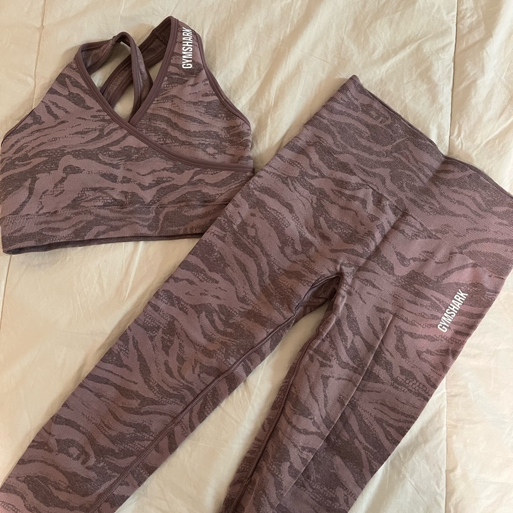 Purple animal Gymshark set